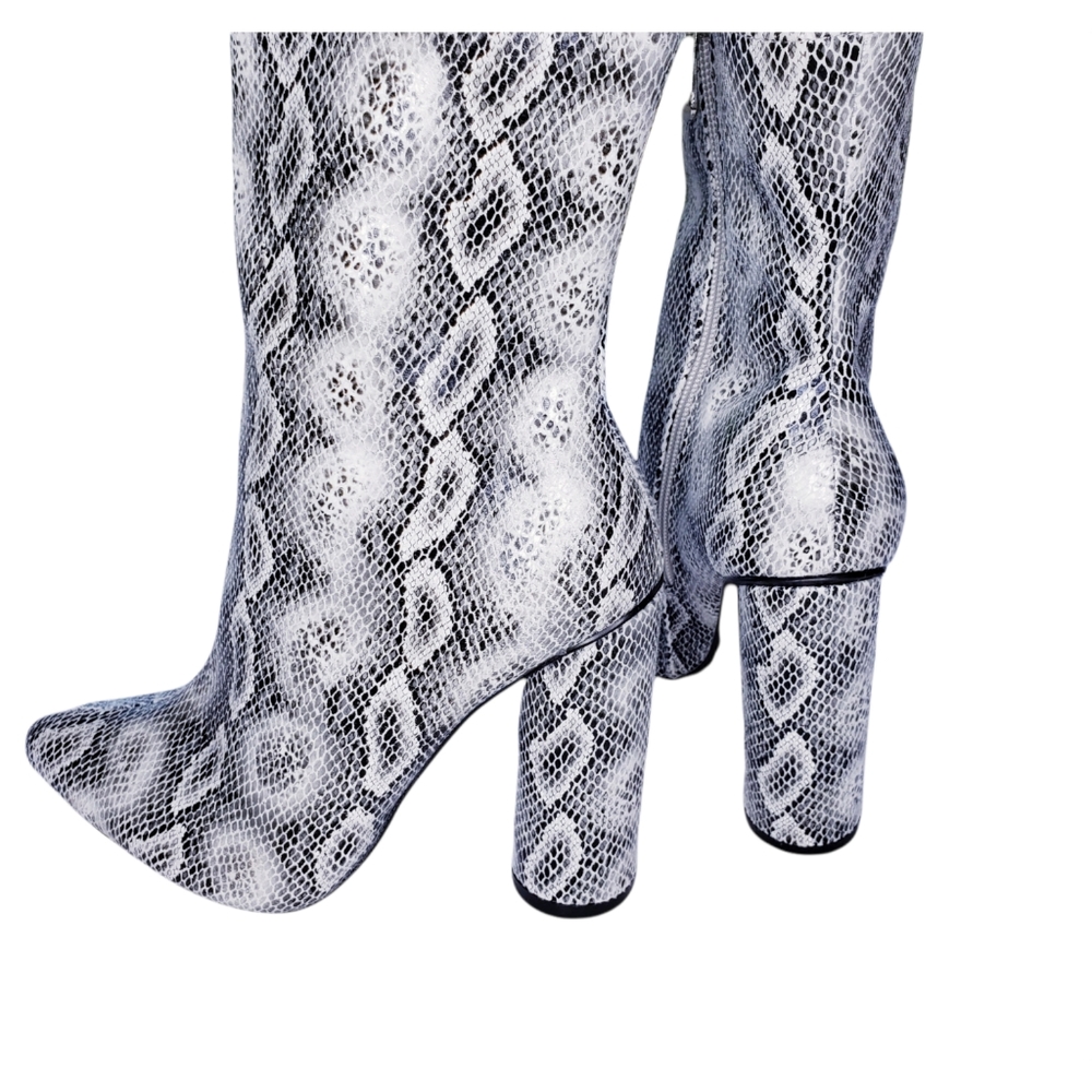 Fashion Nova Midnight Lover Women's Boots - Faux Snake Skin size 6.5 EUC